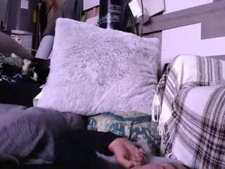 littlepeckerthatcan webcam model stream image