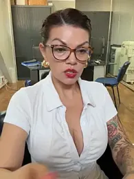 CarlaConnorTV webcam model stream image