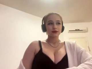 blisscroke webcam model stream image