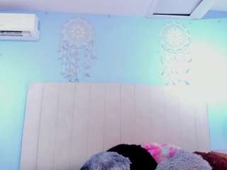 adam-walker90 webcam model stream image