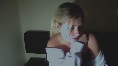 AliceMeaww_ webcam model stream image
