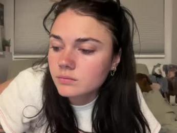 queencassidyy webcam model stream image