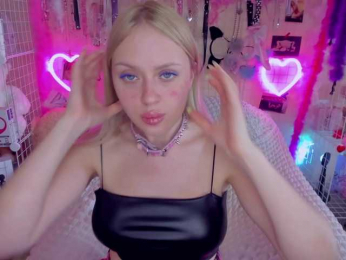 MindyKally webcam model stream image