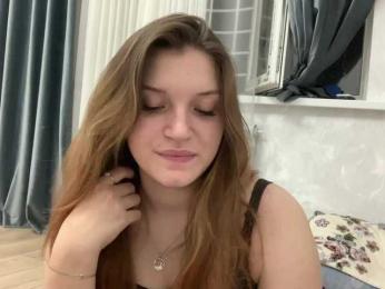 FinnaFlower webcam model stream image