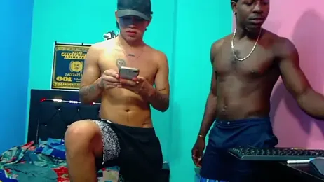 logannth webcam stripchat model stream image