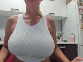 angelsuitlove webcam model stream image
