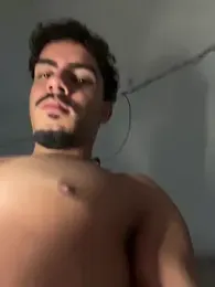 menoquarenta webcam model stream image