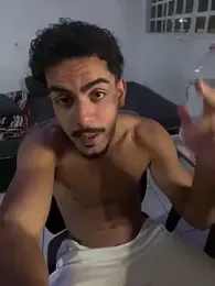 menoquarenta webcam model stream image