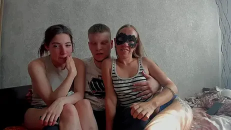 Friendly_Family webcam model stream image