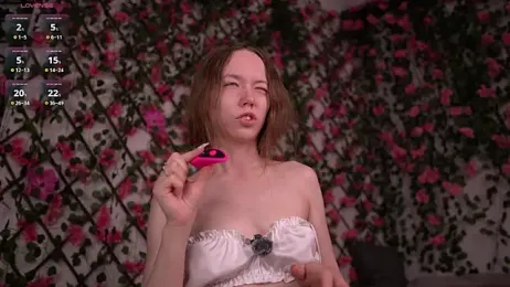 Petite_Polly webcam model stream image