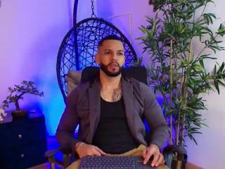 Dominik Blazze webcam flirt4free model stream image