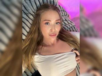 MILEDIUM webcam model stream image