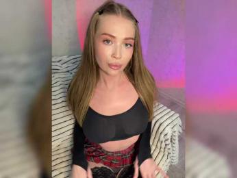 MILEDIUM webcam bongacams model stream image