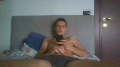 Lolloniccia webcam model stream image