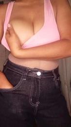 Tchinia webcam cam4 model stream image