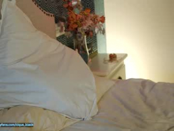 cique_black webcam chaturbate model stream image