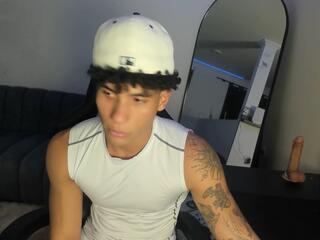 Arthur Stonee webcam model stream image