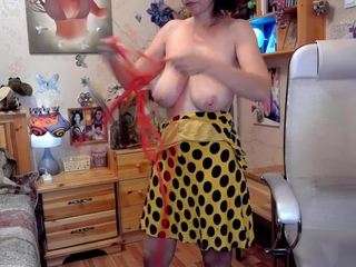 kendramom webcam model stream image