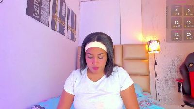 YamiraWalker webcam model stream image