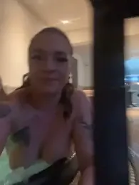 LizzyLush_ webcam stripchat model stream image