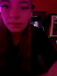 LizzyLush_ webcam model stream image