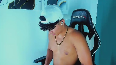jamescurly2 webcam model stream image