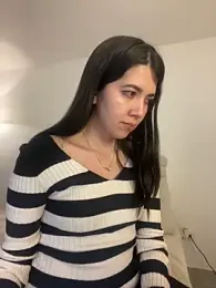 saori_10 webcam model stream image