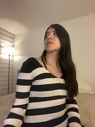 saori_10 webcam model stream image