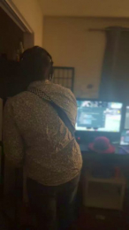 HardwrkingK0 webcam model stream image