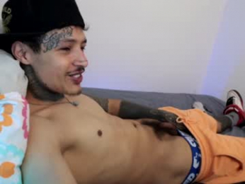 trieone webcam model stream image