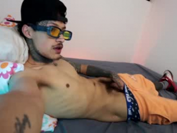 trieone webcam model stream image