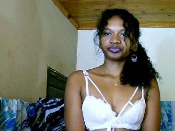 NadiaLoverwy webcam bongacams model stream image