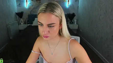 Silen_Tori webcam stripchat model stream image