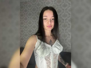 browneyes18 webcam model stream image