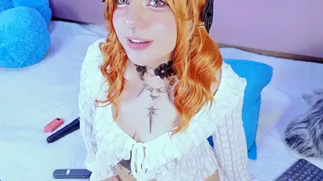 BizzyNoar webcam stripchat model stream image