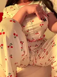 OnlyRima webcam model stream image