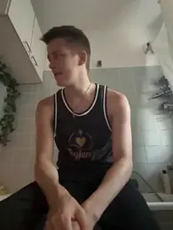 Toyjungee webcam model stream image