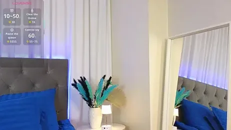 Ariana_Petite webcam model stream image