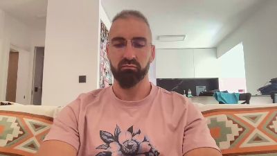 v1c70r1985 webcam model stream image