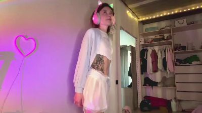 AvaCua webcam model stream image