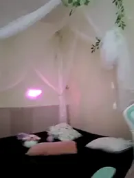 Ahrya_ webcam model stream image