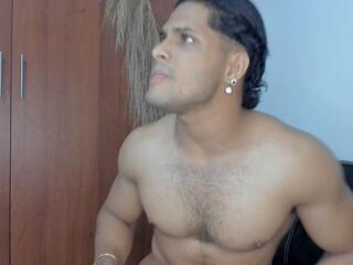 Owen Dark webcam model stream image