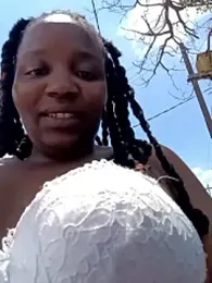 ThaBundaa webcam model stream image