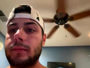 leaderzac webcam model stream image