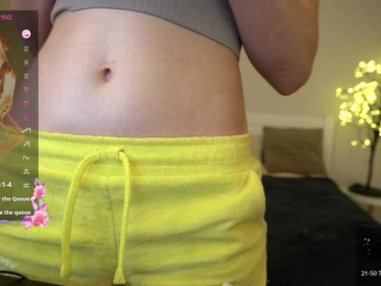 LunaLicks webcam bongacams model stream image