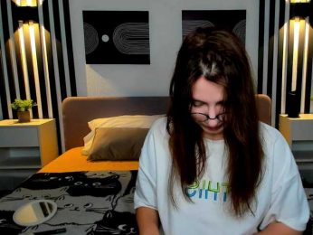 Tararyannn webcam model stream image