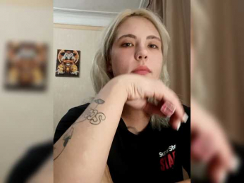 oyna29 webcam model stream image