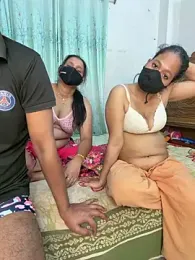 Little-Queen webcam model stream image