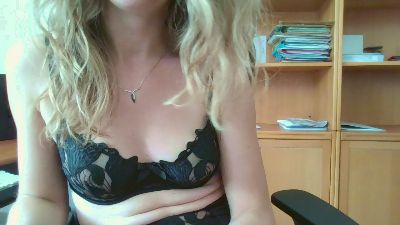 Secretairenue webcam model stream image