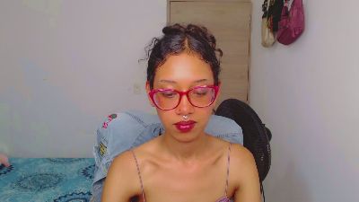 _Hibrida_ webcam model stream image